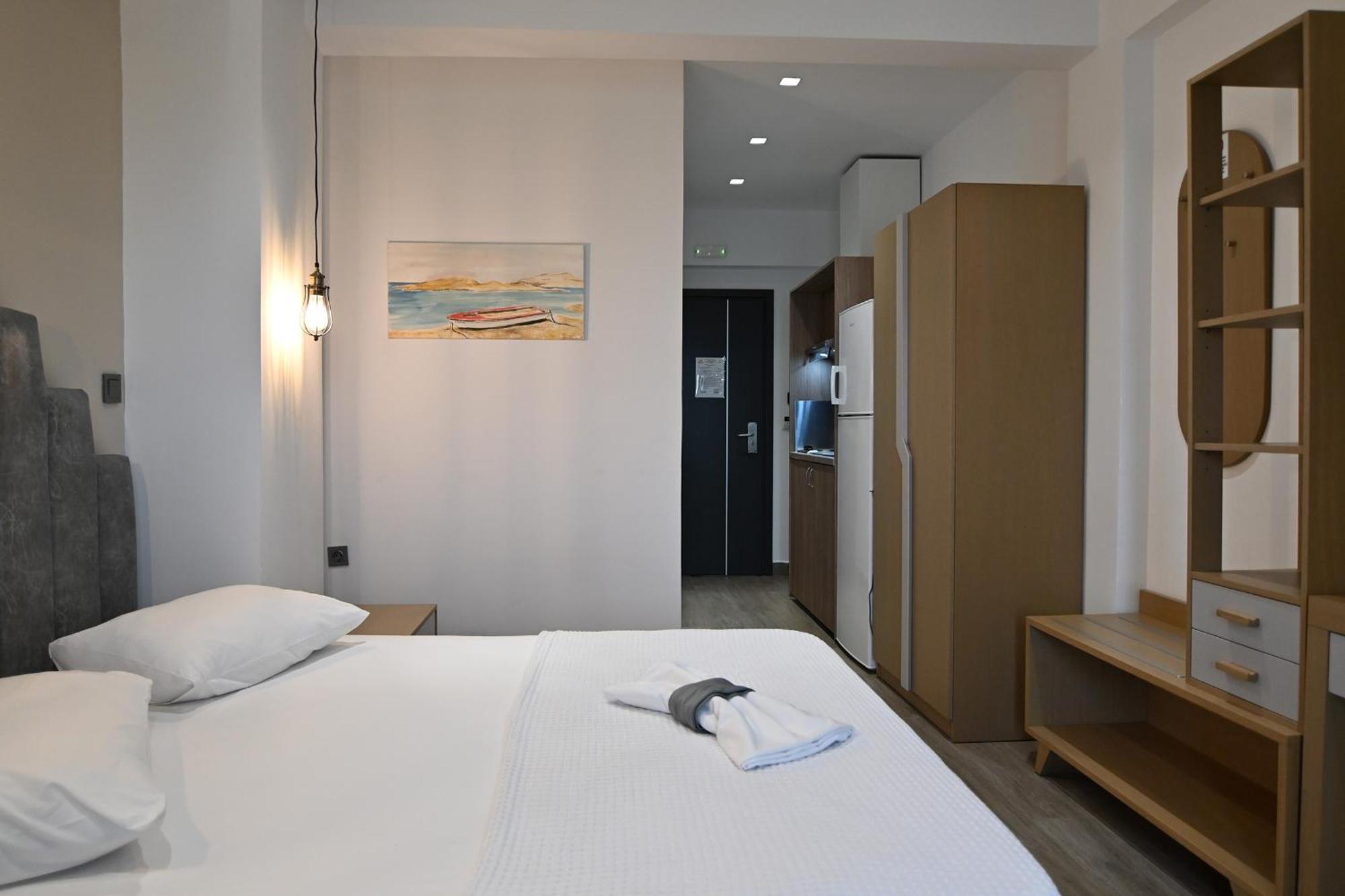 Amalia Rooms Sea View Vrasná Exterior foto